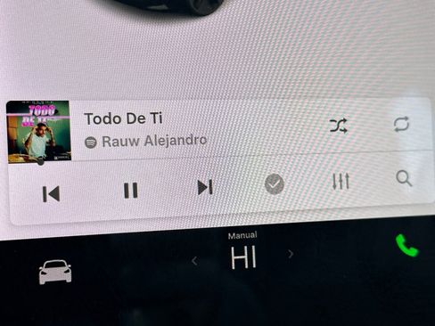 Used 2021 Tesla Model 3 Standard Range Plus image 14