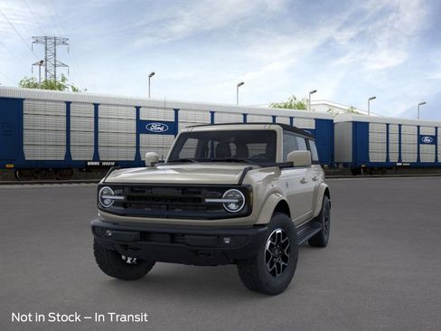 New 2025 Ford Bronco Outer Banks image 2