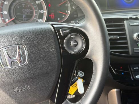 Used 2017 Honda Accord Sport image 23