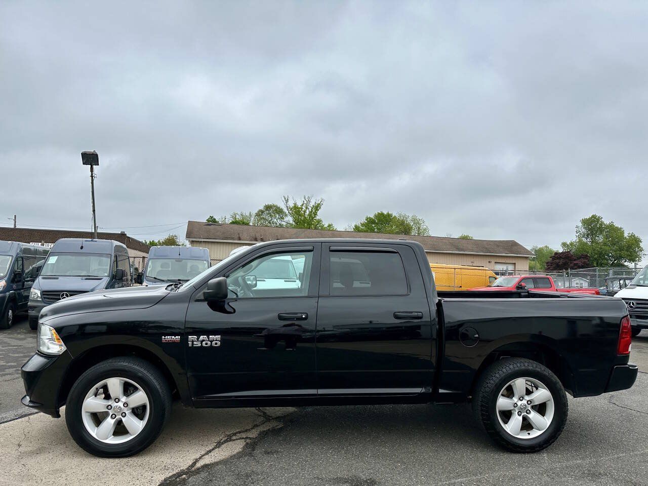 Used 2014 RAM 1500 Express AWD/4WD image 4