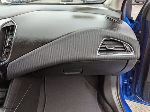 Used 2018 Chevrolet Cruze LT FWD image 31