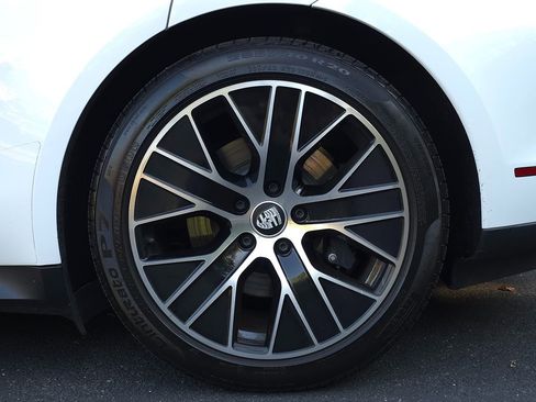 Used 2023 Porsche Taycan image 65