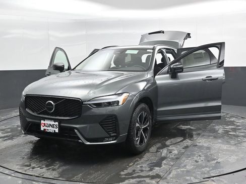 New 2026 Volvo XC60 B5 Core w/ Protection Package Premier image 46