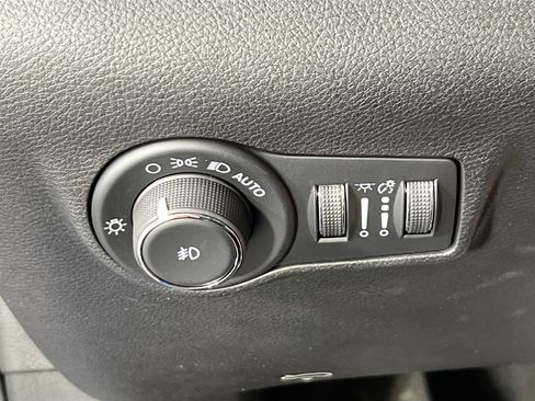 Used 2022 Jeep Compass Trailhawk w/ Trailhawk Elite Group image 10