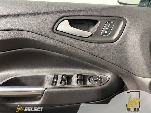 Used 2019 Ford Escape SE image 26