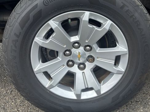 Used 2019 Chevrolet Colorado LT w/ LT Convenience Package RWD image 11