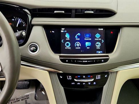Used 2019 Cadillac XT5 Luxury FWD image 17