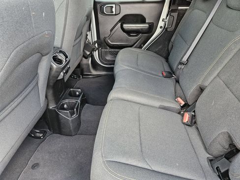 Used 2024 Jeep Wrangler Unlimited Sport AWD/4WD image 29