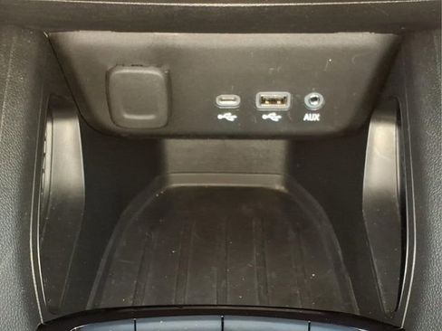 Used 2023 Chevrolet TrailBlazer LS FWD image 20