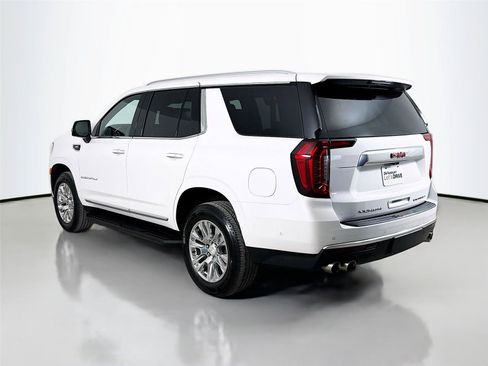 Used 2024 GMC Yukon Denali w/ Advanced Technology Package AWD/4WD image 7