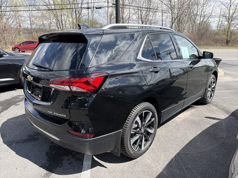 Used 2023 Chevrolet Equinox Premier AWD/4WD image 7
