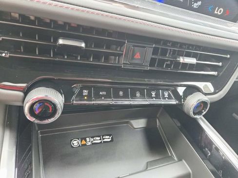 New 2026 Chevrolet Suburban RST w/ Comfort Package AWD/4WD image 28