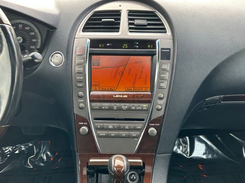 Used 2011 Lexus ES 350 350 image 24