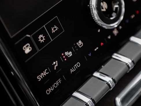 New 2026 GMC Acadia Denali w/ Super Cruise Package image 38