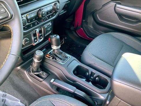 Certified 2024 Jeep Wrangler Sport S image 14