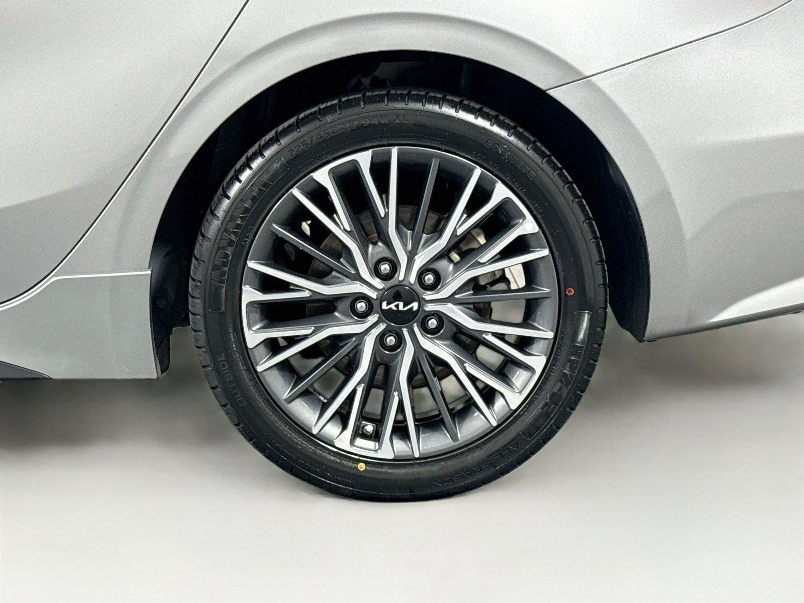 Used 2024 Kia Forte GT-Line w/ GT-Line Premium Package FWD image 31