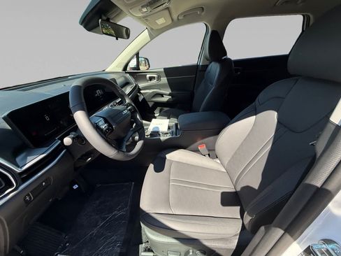New 2026 Kia Sorento S AWD/4WD image 11