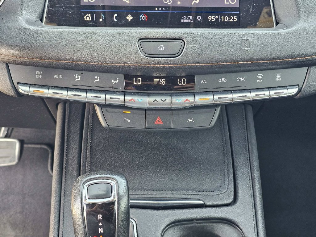 Used 2019 Cadillac XT4 Sport w/ Driver Awareness Package FWD image 33