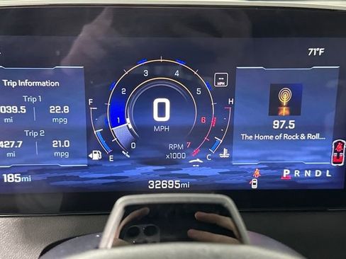 Used 2024 Chevrolet Traverse RS image 18