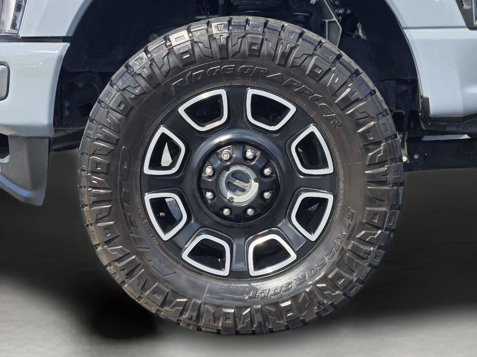 Used 2024 Ford F250 Platinum w/ FX4 Off-Road Package AWD/4WD image 11