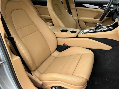 Used 2018 Porsche Panamera 4S AWD/4WD image 15