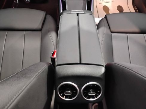 Used 2024 Mercedes-Benz EQB 300 4MATIC image 73
