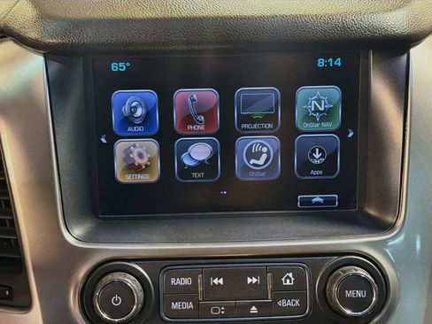 Used 2018 Chevrolet Suburban LT AWD/4WD image 19