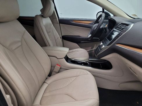 Used 2017 Lincoln MKC Select w/ Select Plus Package image 21