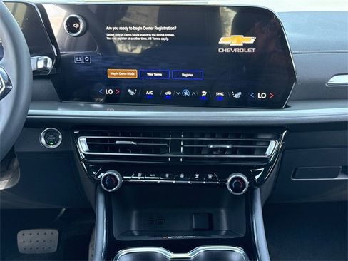 New 2026 Chevrolet Traverse LT w/ Driver Confidence Package image 15