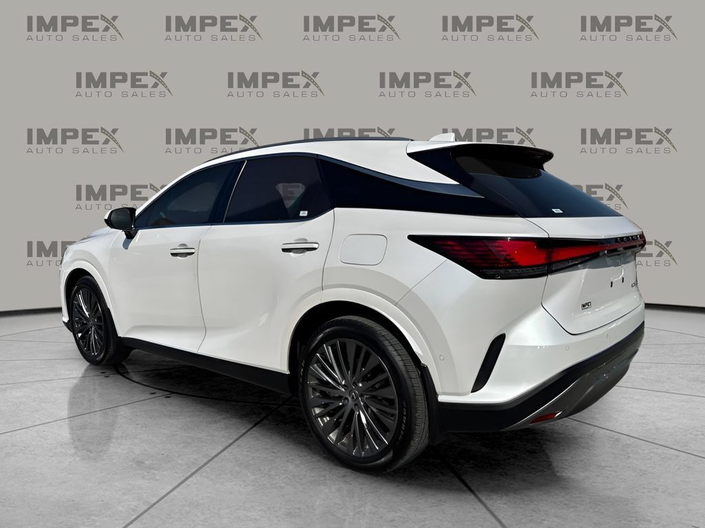 Used 2024 Lexus RX 350 FWD w/ Convenience Package image 3