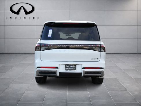 New 2026 INFINITI QX80 Luxe w/ Cargo Package image 6