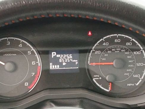 Used 2018 Subaru Crosstrek 2.0i Premium w/ Moonroof Package image 8