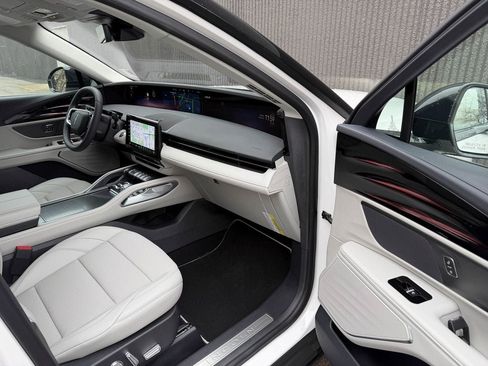 New 2026 Lincoln Nautilus Premier w/ Jet Appearance Package image 23