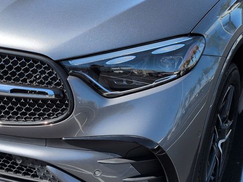 Used 2023 Mercedes-Benz GLC 300 300 image 6