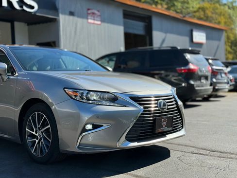 Used 2016 Lexus ES 350 ES 350 Sedan 4D image 39