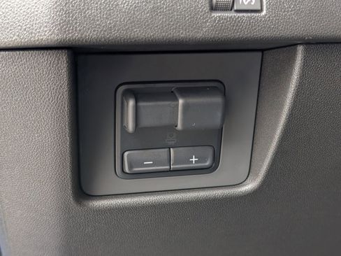 New 2025 Chevrolet Colorado Trail Boss w/ Midnight Edition image 18