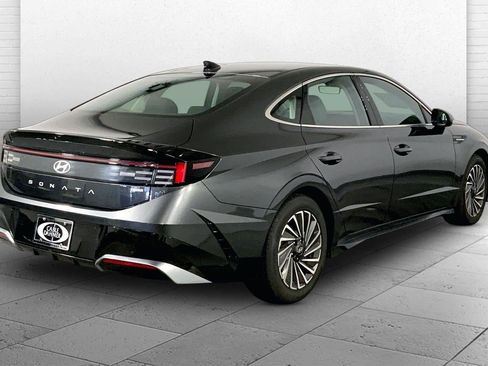 Used 2025 Hyundai Sonata SEL FWD image 13
