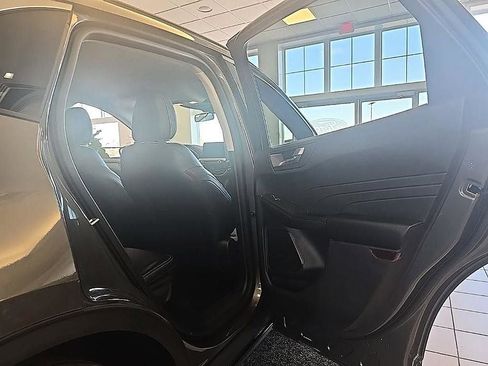 Used 2022 Ford Escape SEL image 33