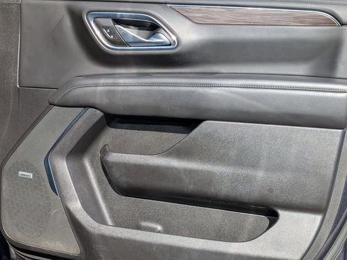 Used 2023 Chevrolet Tahoe Z71 w/ Luxury Package image 35