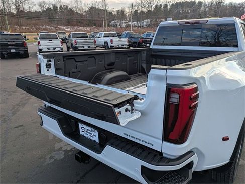New 2026 GMC Sierra 3500 Denali Ultimate image 32