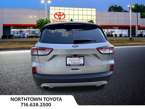 Used 2021 Ford Escape SE w/ Convenience Package AWD/4WD image 12