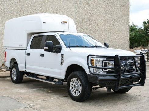 Used 2019 Ford F250 XL w/ STX Appearance Package AWD/4WD image 6
