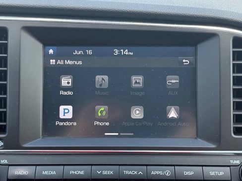 Used 2017 Hyundai Elantra SE w/ SE A/T Tech Package 03 FWD image 4