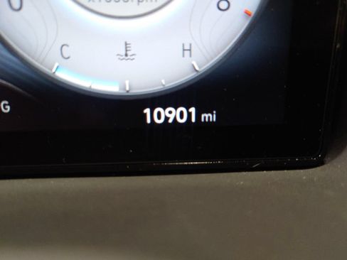 Used 2023 Hyundai Tucson Limited AWD/4WD image 17