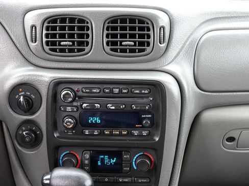 Used 2002 Chevrolet TrailBlazer LT w/ Preferred Equipment Group AWD/4WD image 84