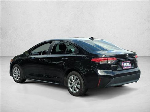 Used 2023 Toyota Corolla LE FWD image 7