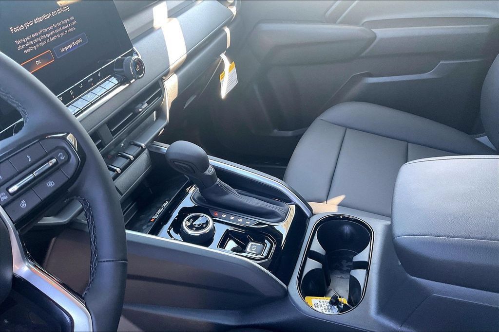 New 2026 Chevrolet Colorado Trail Boss AWD/4WD image 24
