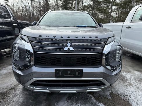 Used 2023 Mitsubishi Outlander SEL 40th Anniversary image 4