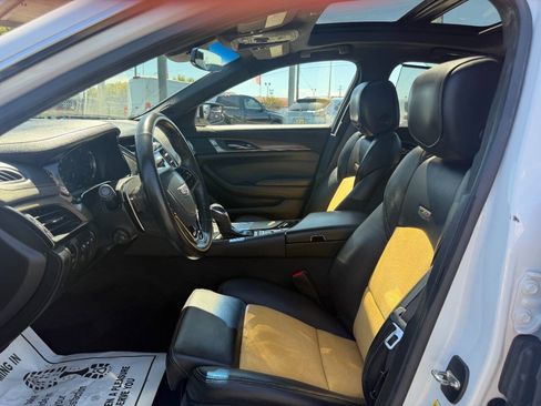 Used 2016 Cadillac CTS V w/ Luxury Package RWD image 10