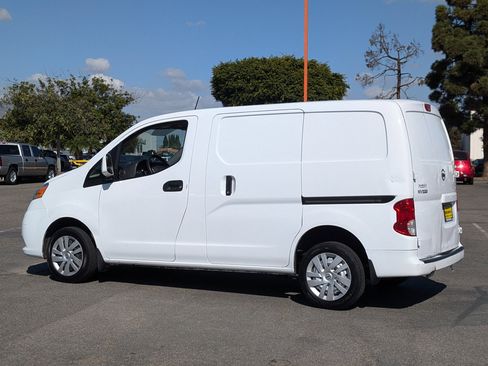 Used 2020 Nissan NV200 SV image 5